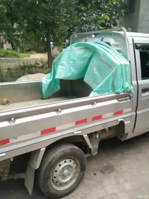 五菱荣光小卡改装折叠车棚