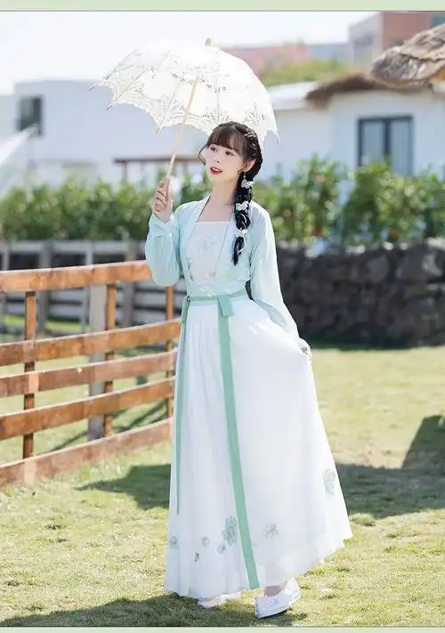 忆念素仙原创汉服女装古装改良唐装古风中国风刺绣上襦吊带齐腰襦裙