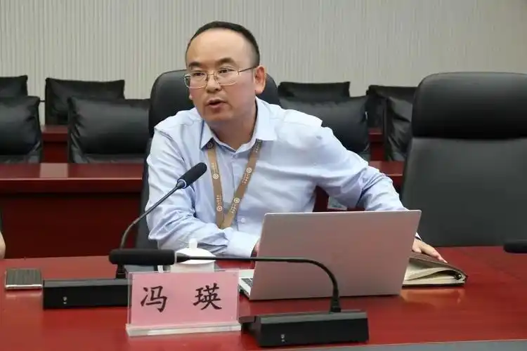 县2023年国培计划项目县骨干校长提升研修班到重庆市江津中学参观交流