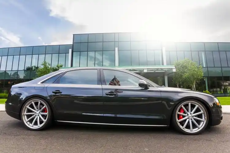 奥迪a8改装rotora刹车