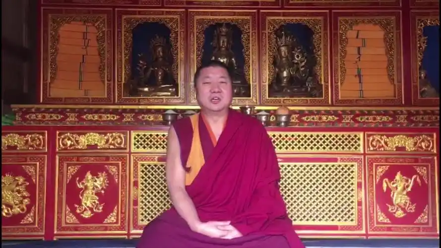 青海西宁宏觉寺住持噶尔哇活佛给您拜年