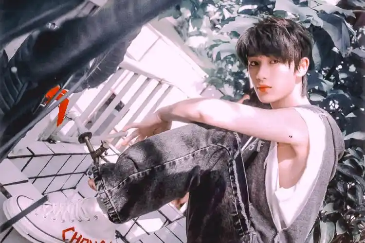 丁程鑫 - 堆糖,美图壁纸兴趣社区