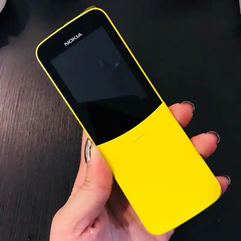 nokia8110 香蕉94机. 来分享一下这个时下很潮的手机