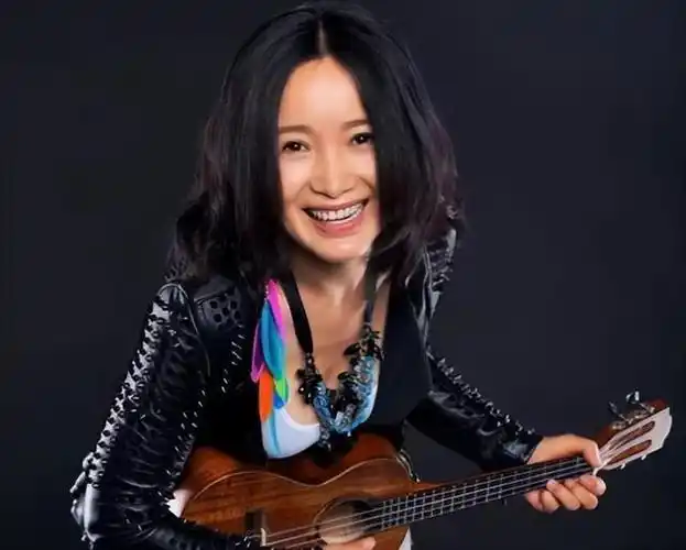 这一次,"颠覆三观"的斯琴格日乐,再也无法让人原谅