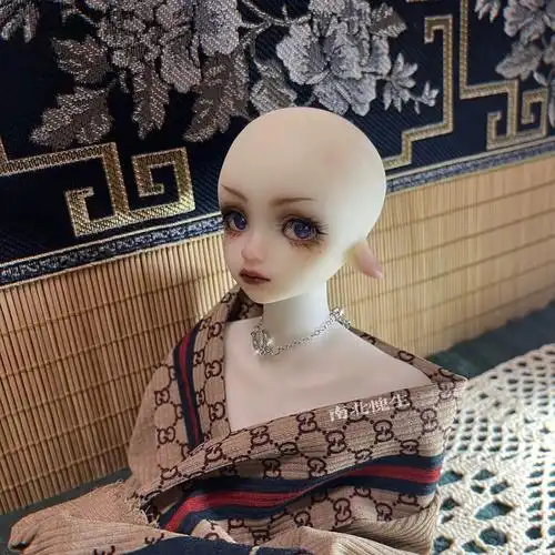 一只咩啊菩萨胸台