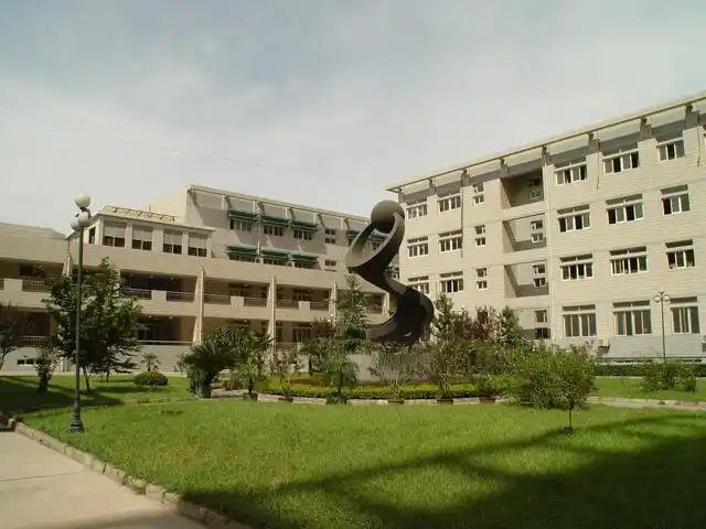 北京市八一中学招生|北京市八一中学招生电话 - 学校查询