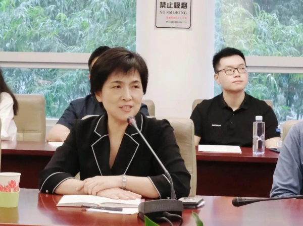 市委外办主任曹赛先发言