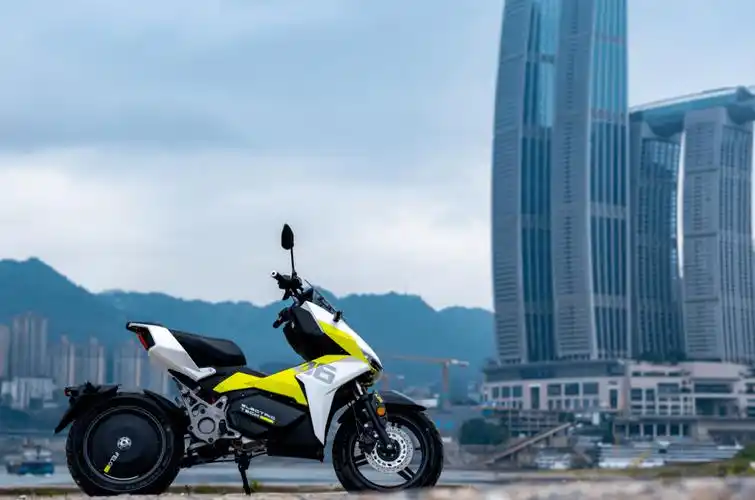 这就是摩托车的"未来式"——高端电摩斐兔fw-06评测静态篇_搜狐汽车