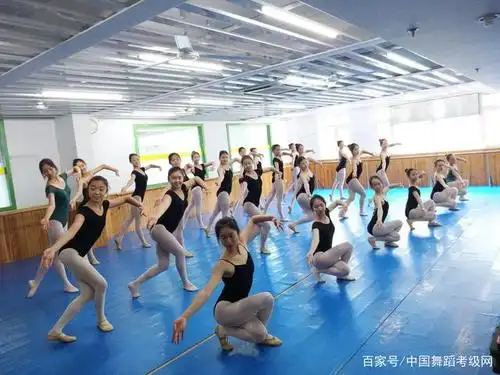 山东舞蹈艺考培训的小哥哥小姐姐们!