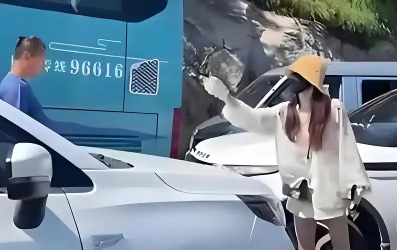 逆行,辱骂,殴打,明明有错在先为什么气焰还敢这么嚣张,值得推敲?#山东