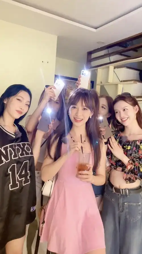 杜华说尹子璐好能唱##染色体女团第七人尹子璐亮相#原来是中国新声代