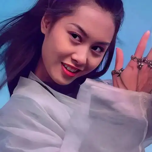 朱茵壁纸朱茵饰演的紫霞仙子是最经典的角色