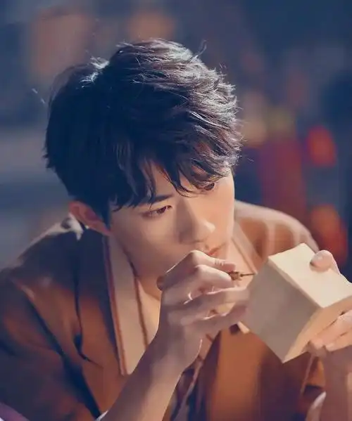 易烊千玺的神仙壁纸#易烊千玺 #易烊千玺绝美镜头 #玺子哥  - 抖音