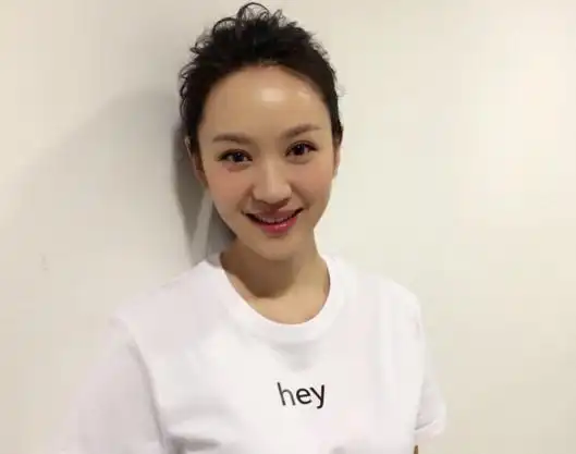 央视新晋小花旦,90后女主播黄婷婷近照,颜值堪当"央视一姐"