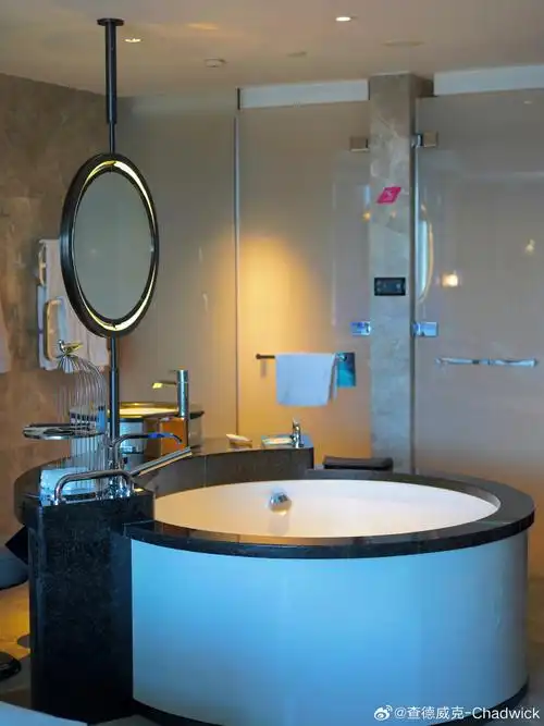 一步一景| 北京索菲特大酒店    北京索菲特大酒店,坐落于首都的核心