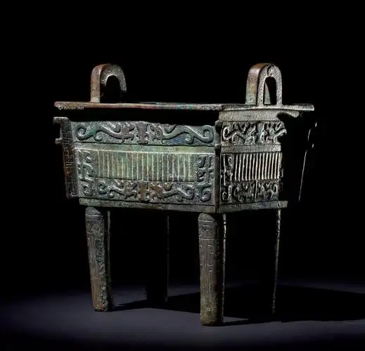 3166 西周早期 方鼎