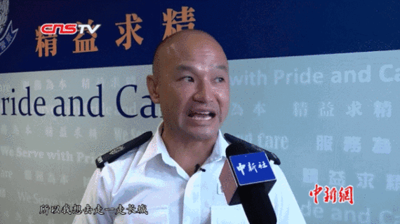 香港警长光头刘sir国庆想爬长城 网友:千万别啊