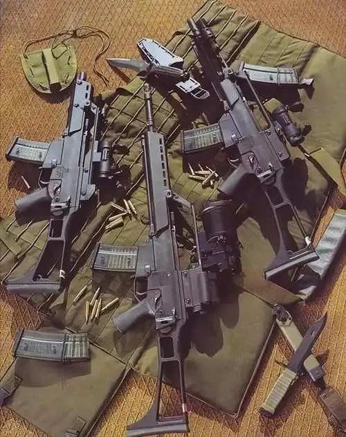 德国现代冷兵器,索林根kcb77多用途刺刀,量产刀也可以精致