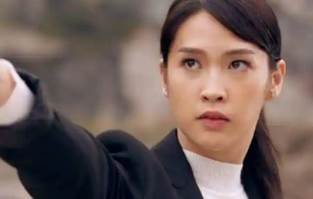 "江湖大嫂"蒋祖曼,年纪轻轻做后妈,如今带儿女摆摊卖盆栽_疫情_陈卓麒