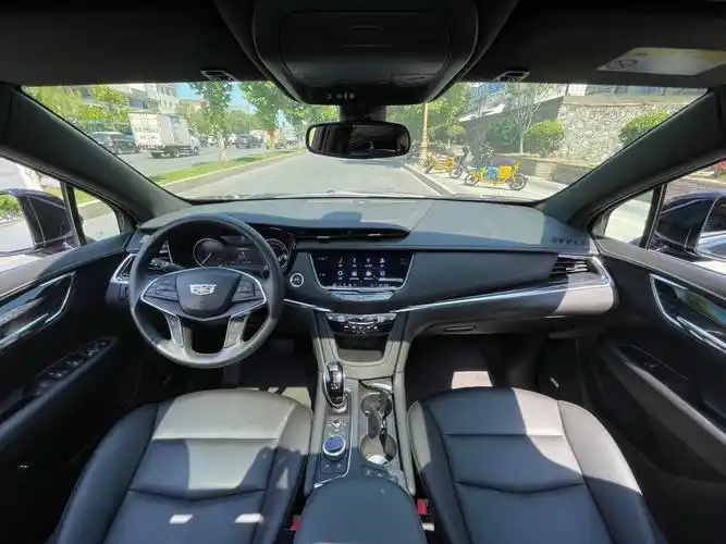 凯迪拉克 xt5  2021款 2.0t 两驱豪华型图片