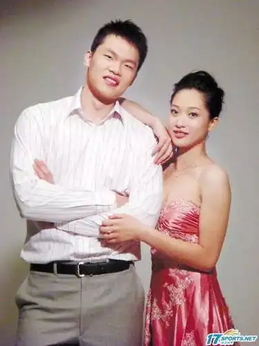 刘翔婚变引唏嘘盘点体坛劳燕分飞的昔日伴侣