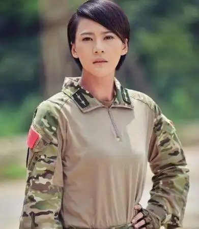 特种兵之火凤凰程愫扮演谭晓琳