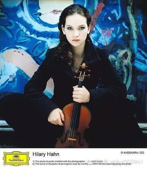 今日小提琴家希拉里哈恩
