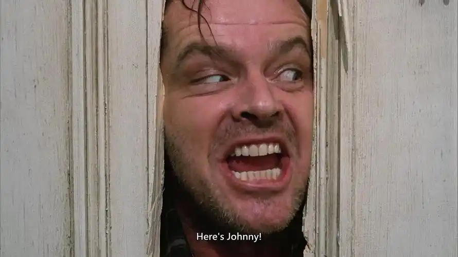 视听拉片#之"男主开始斧性大发"段落(闪灵)影评