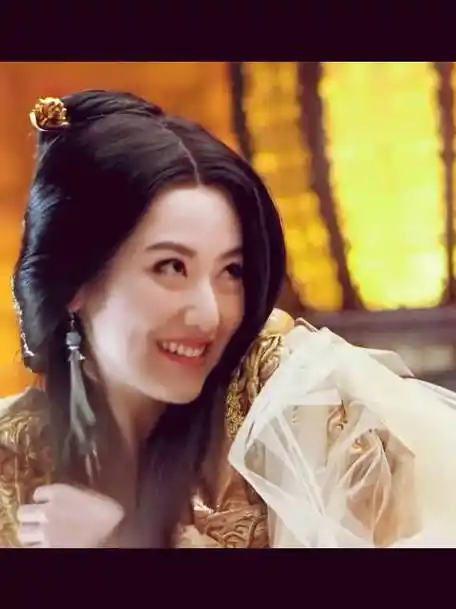 白冰果然是京城四大美女之一阿,古装萧美娘真是太绝了.