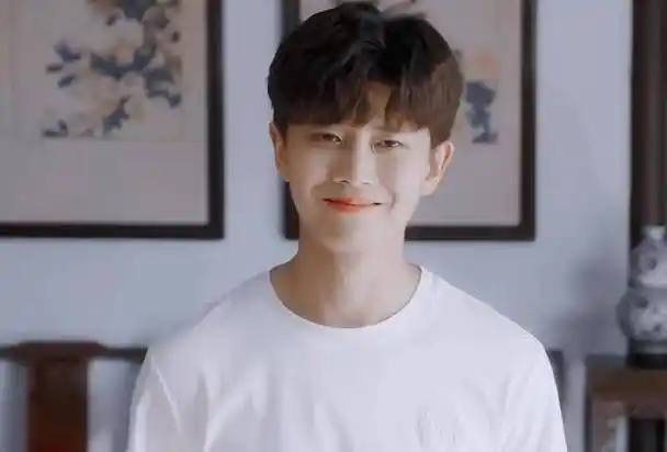 阚清子景甜,万茜杨紫所以,杨紫28岁生日时,任嘉伦掐点送祝福,大家不会