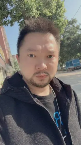 中年油腻大叔出没