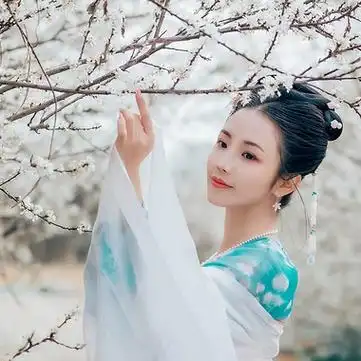清新梨花芬芳女生头像唯美古风真人头像