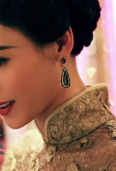 张柏芝仙鹤刺绣旗袍性感图片26