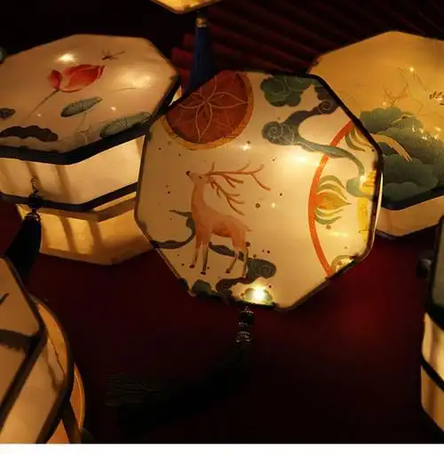 节灯笼 七夕节灯笼中国风复古手提花灯菱形汉服成品宫灯发光过年 o465