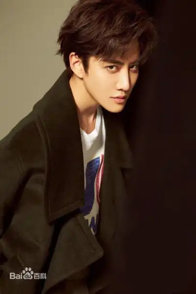 披拉·尼迪裴善官 泰国mike