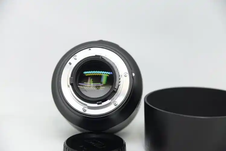 尼康851.8g定焦镜头