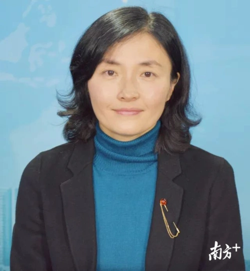 经中山市委批准,中山市纪委监委决定对博爱医院党委书记,院长王莹(副