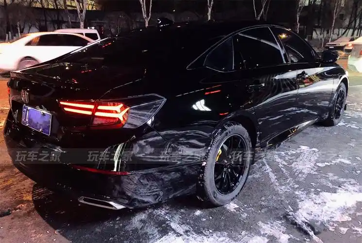 超帅的十代雅阁改装案例 沈阳车友打造气质黑武士