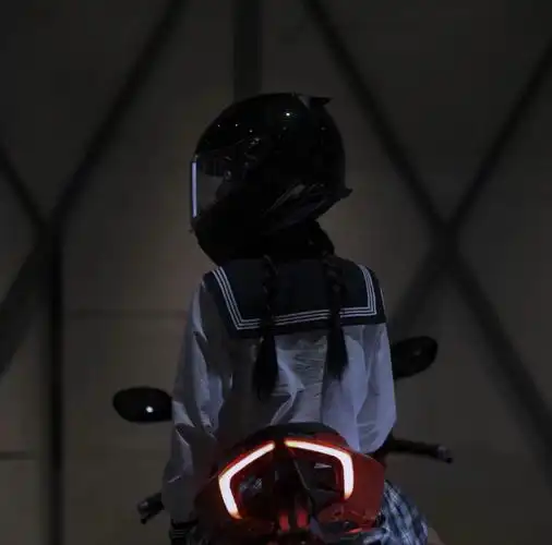 暴风少女机车女孩头像