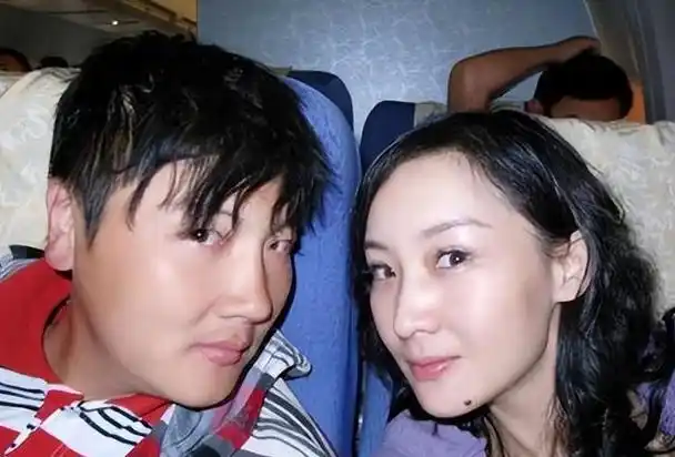 15年后,再看孙楠妻子潘蔚现状,才明白她和买红妹谁更"聪慧"