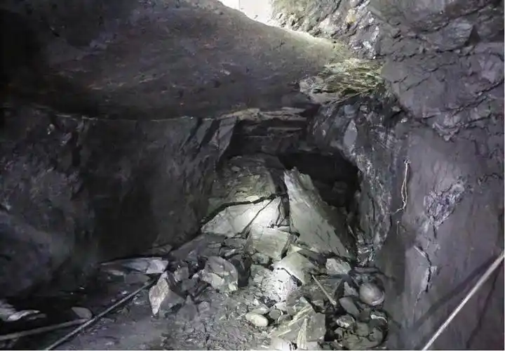 顶板冒落致1死铜仁市盆架山锰业有限公司730冒顶事故查明