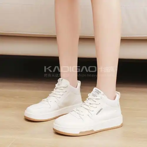 卡迪高春款新款白色高帮板鞋