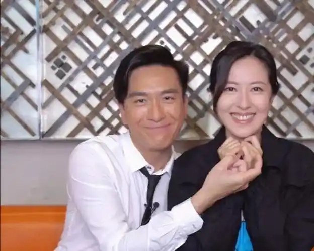 在2021年tvb男艺人年收入排名中,马国明以800万的年薪排名第二位