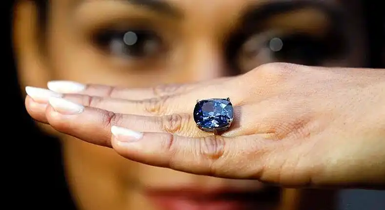 南非出土罕见钻石 "蓝月亮"或成最贵宝石