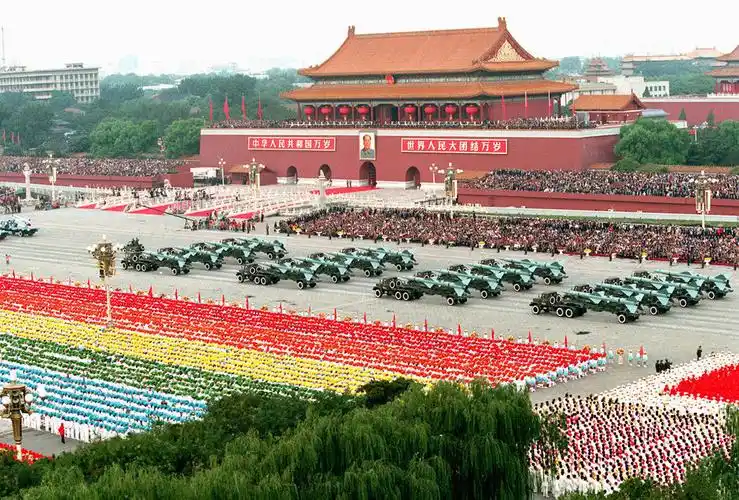 我们所有人,都应该为这个国家的强大,繁盛,做出应有的努力.