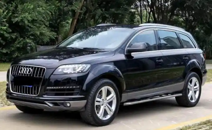 奥迪q7 2015款 35 tdi 卓越版