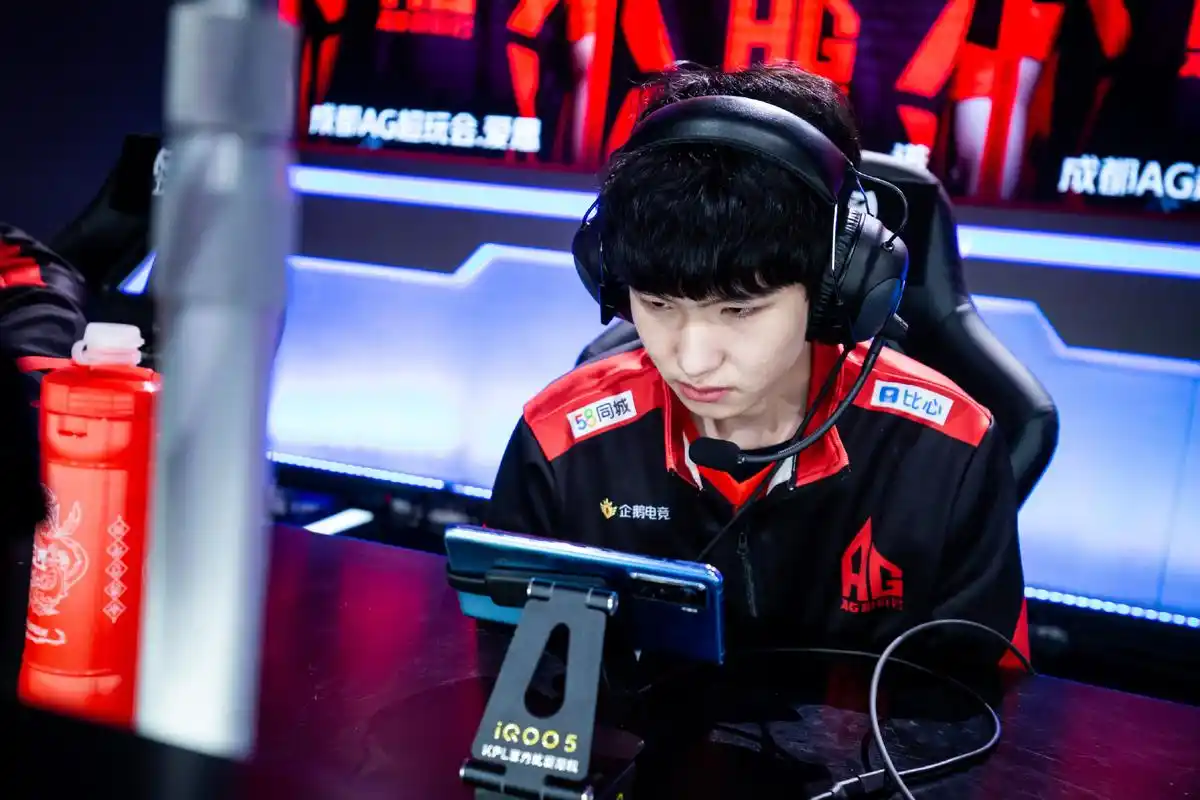 原创醒醒吧!月光,鱼与熊掌不可兼得,一诺打野与射手必须二选一