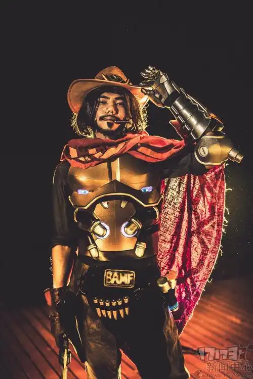 这个麦爹我给99分守望先锋麦克雷cos赏