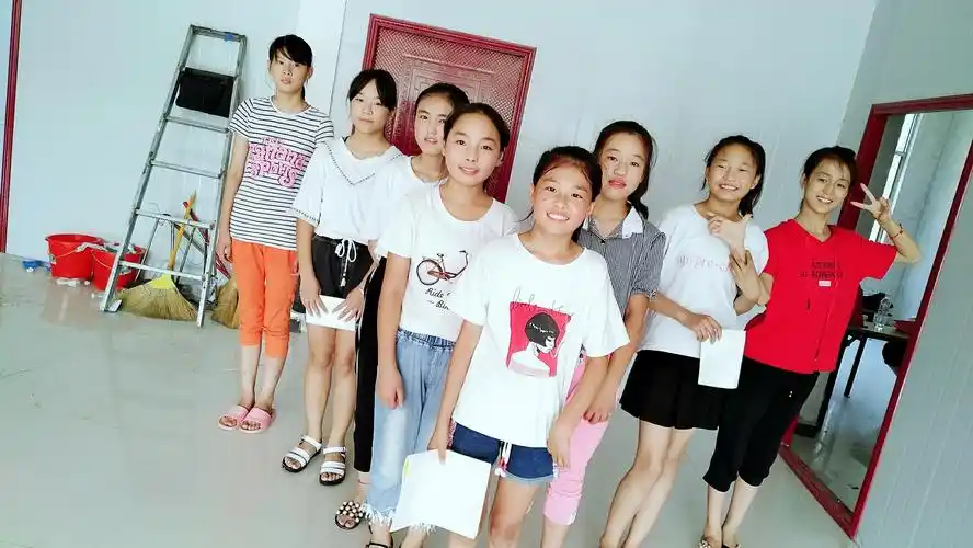 七年级的小美女们