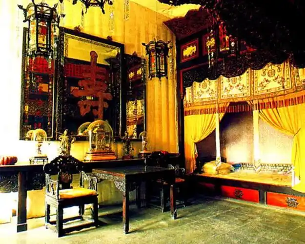 故宫有九千多间屋子为何皇帝却只睡十平方小屋这么做大有讲究